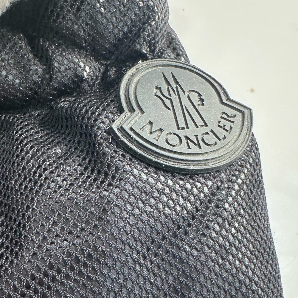 Moncler - Picture 13 of 17